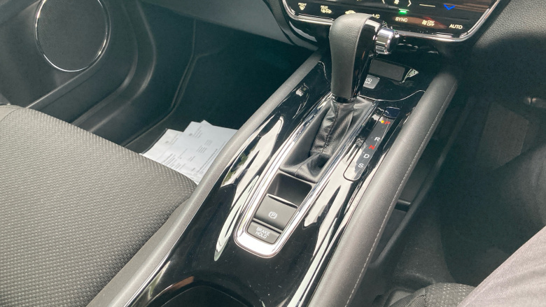 Honda HR-V 1.5 i-VTEC SE Navi CVT 5dr Petrol Hatchback